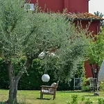 بيت للعطل Rustic Loft Among Vineyards And Olive Groves In Tuscany